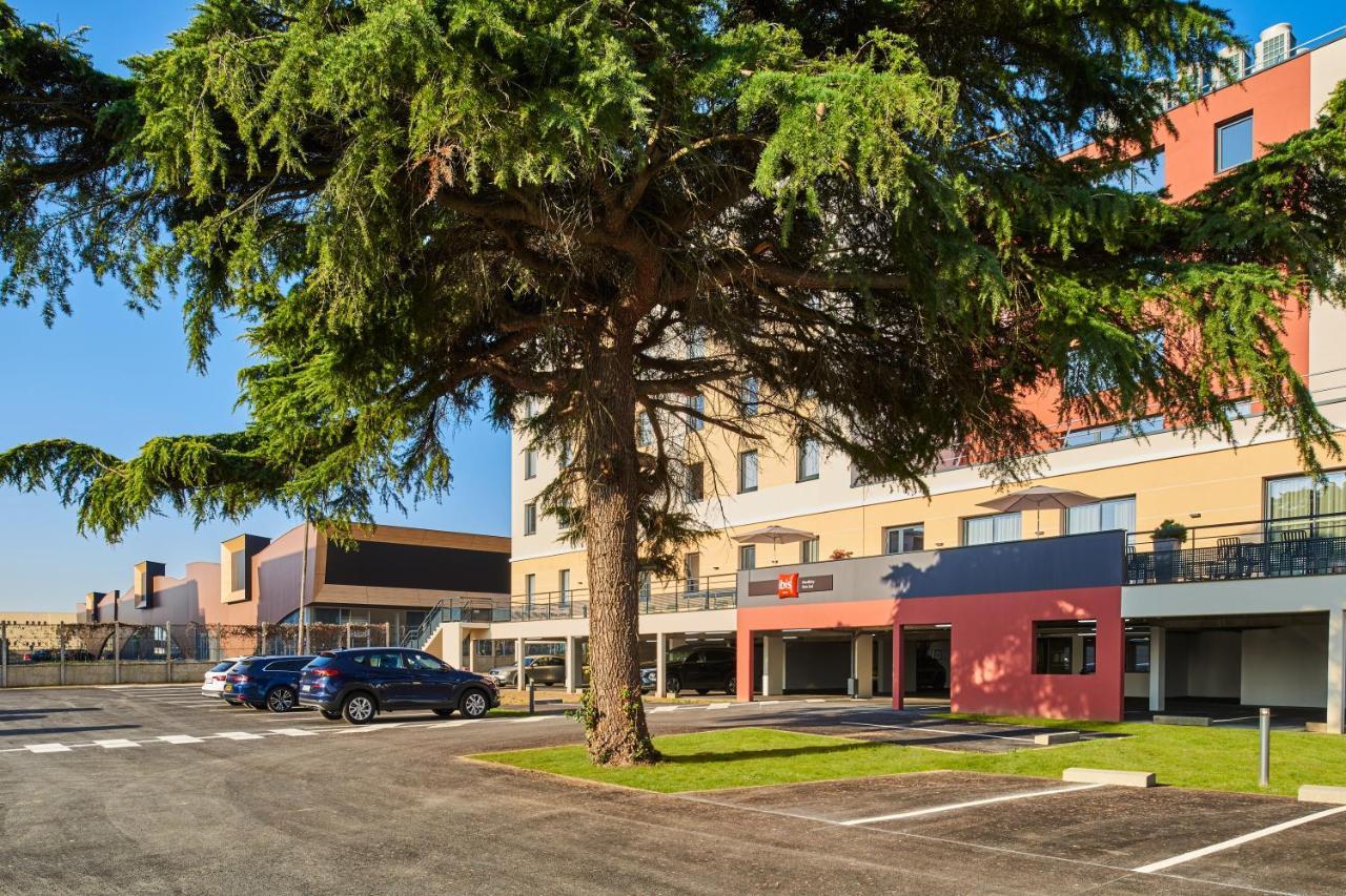 Ibis Montlhery Paris Sud Exterior foto