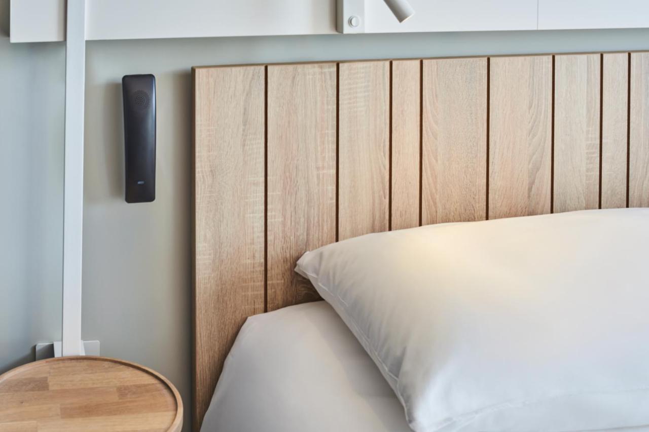 Ibis Montlhery Paris Sud Exterior foto